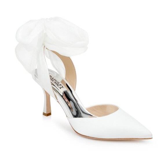 Worn Once - Badgley Mischka Womens Blaze Satin Bow Stilettos - White - 5.5 - Picture 1 of 8